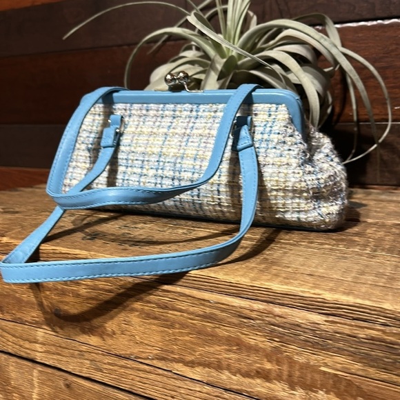 Stylish Blue Plaid Clutch - Picture 3 of 9